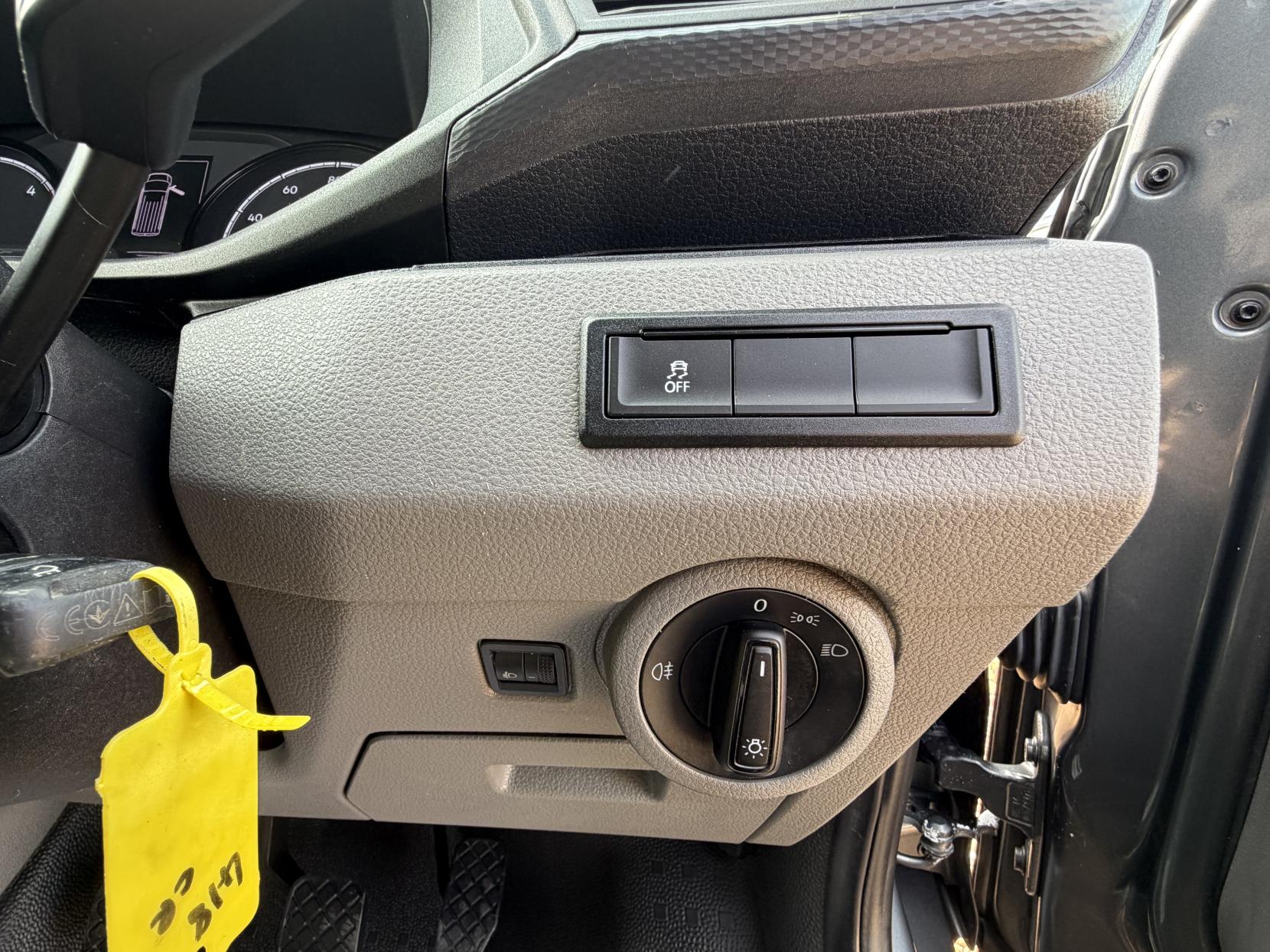 Volkswagen Transporter 2.0 TDI T28 Startline Panel Van 5dr Diesel Manual FWD SWB Euro 6 (s/s) (110 ps)