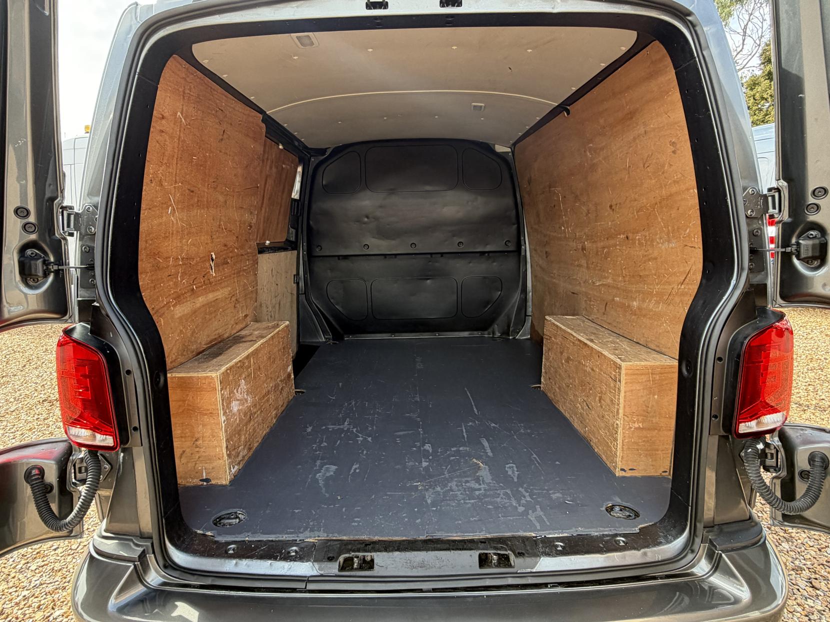 Volkswagen Transporter 2.0 TDI T28 Startline Panel Van 5dr Diesel Manual FWD SWB Euro 6 (s/s) (110 ps)