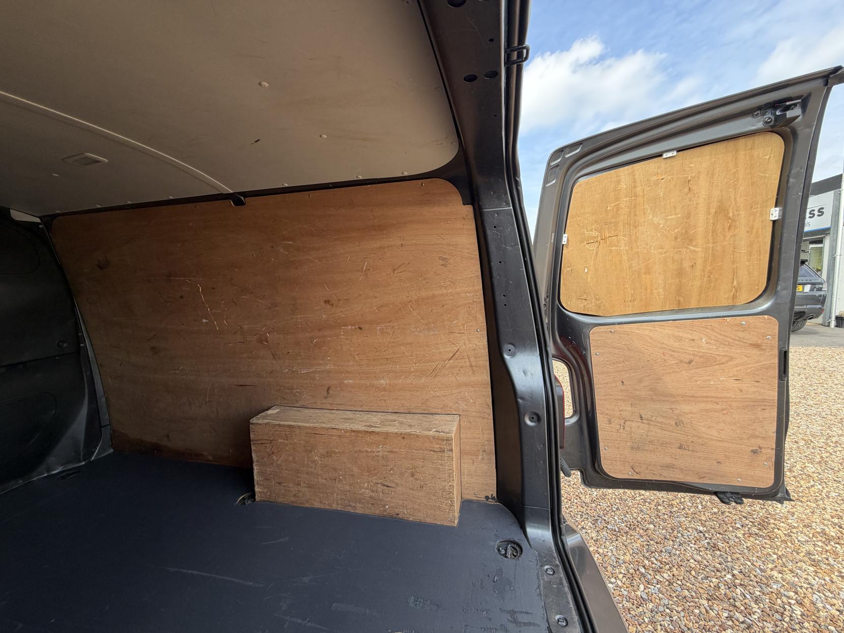 Volkswagen Transporter 2.0 TDI T28 Startline Panel Van 5dr Diesel Manual FWD SWB Euro 6 (s/s) (110 ps)