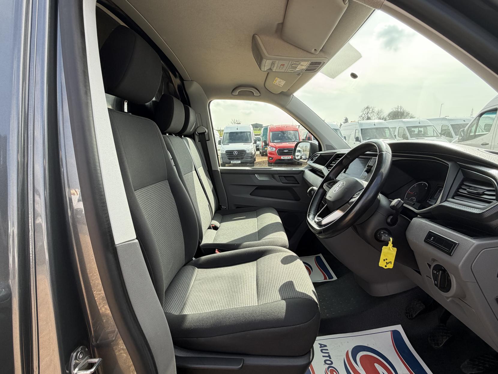 Volkswagen Transporter 2.0 TDI T28 Startline Panel Van 5dr Diesel Manual FWD SWB Euro 6 (s/s) (110 ps)