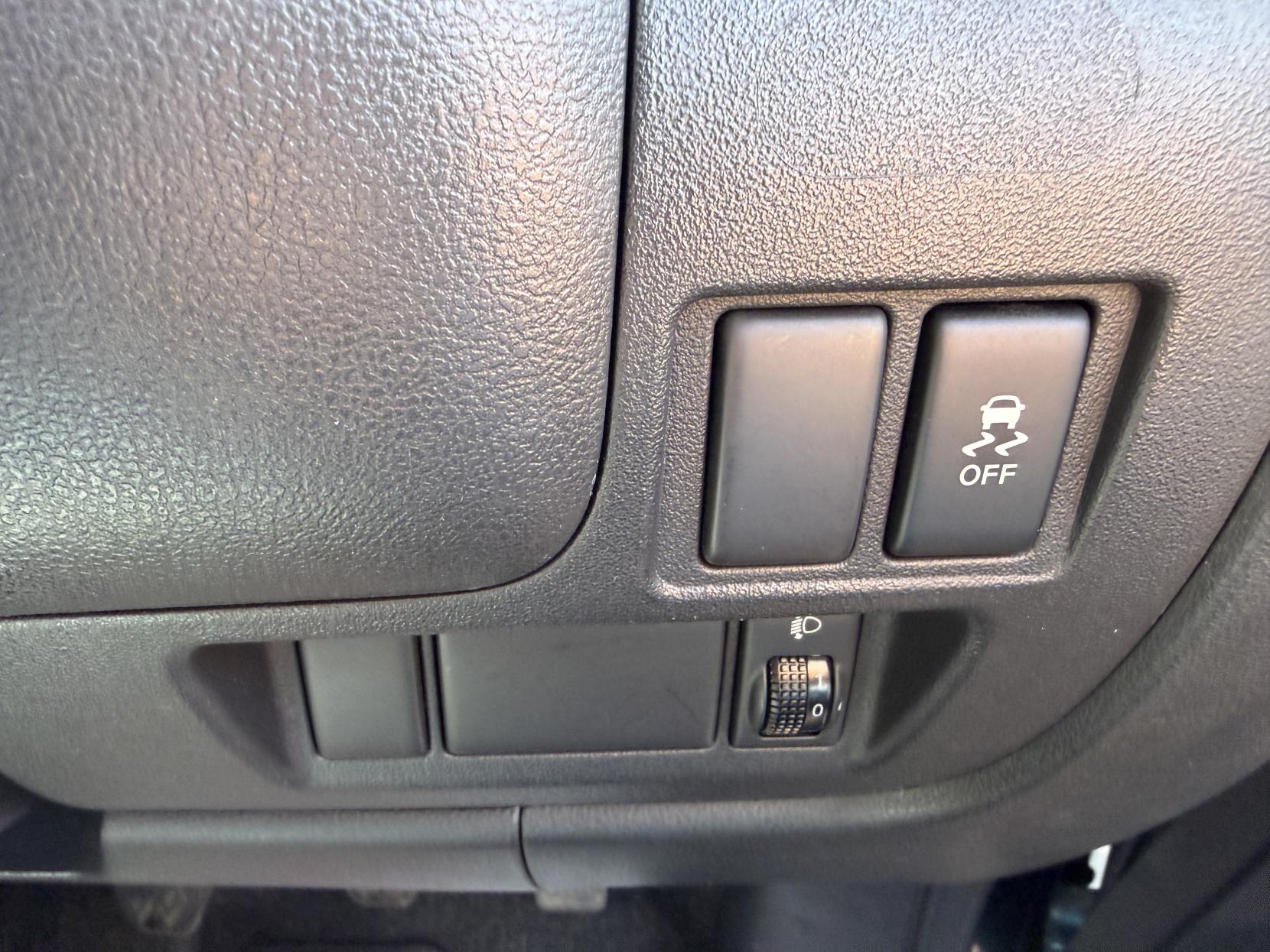 Nissan Micra 1.2 Visia Hatchback 5dr Petrol Manual Euro 5 (80 ps)