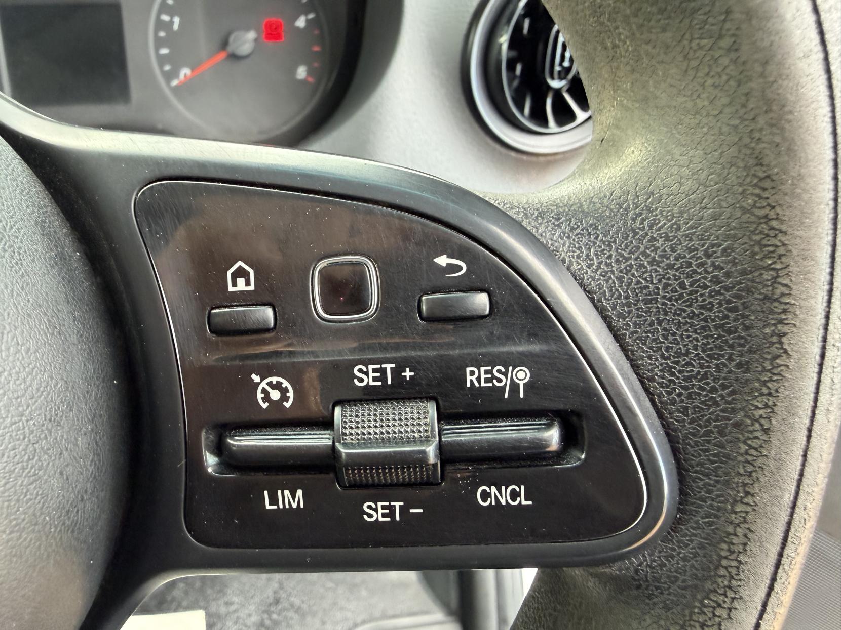 Mercedes-Benz Sprinter 2.1 316 CDI Panel Van 5dr Diesel Manual RWD L2 H2 Euro 6 (163 ps)