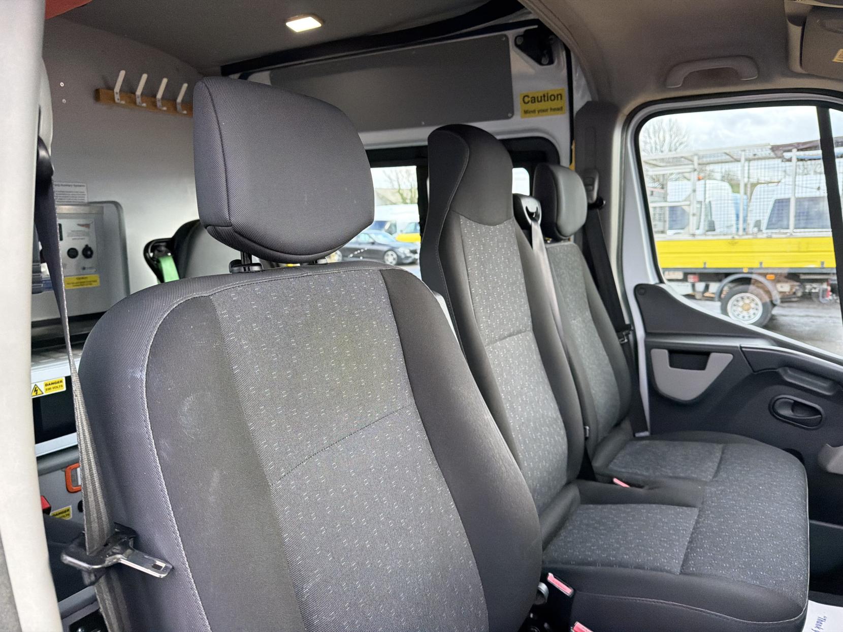 Vauxhall Movano 2.3 CDTi 3500 Panel Van 5dr Diesel Manual FWD L2 H2 Euro 6 (130 ps)