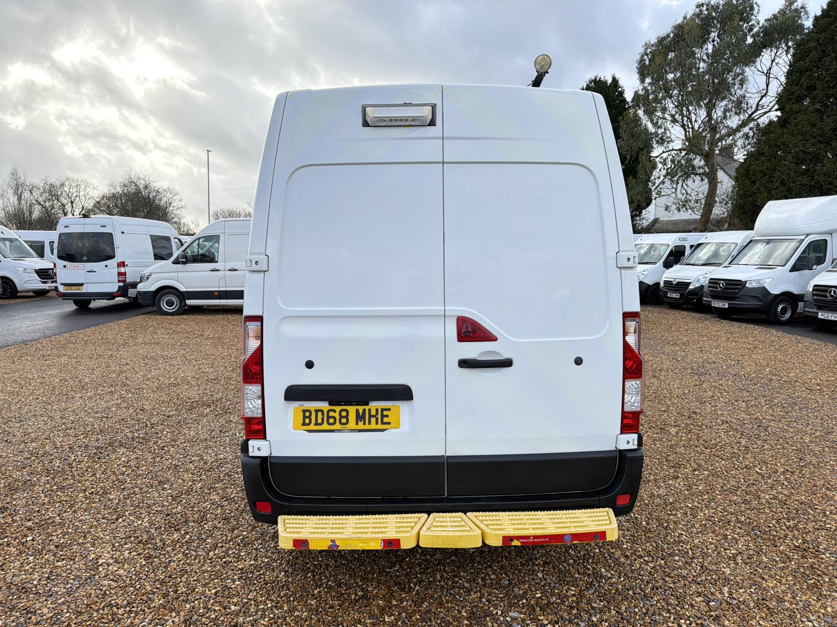Vauxhall Movano 2.3 CDTi 3500 Panel Van 5dr Diesel Manual FWD L2 H2 Euro 6 (130 ps)