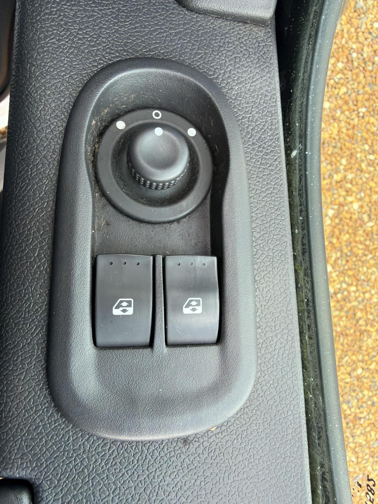 Vauxhall Movano 2.3 CDTi 3500 Panel Van 5dr Diesel Manual FWD L2 H2 Euro 6 (130 ps)