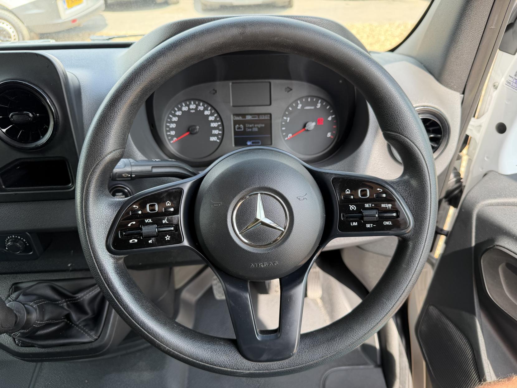 2020 Mercedes-Benz Sprinter 2.1 316 CDI Panel Van 5dr Diesel Manual RWD L2 H2 Euro 6 (163 ps) - Thumbnail 34