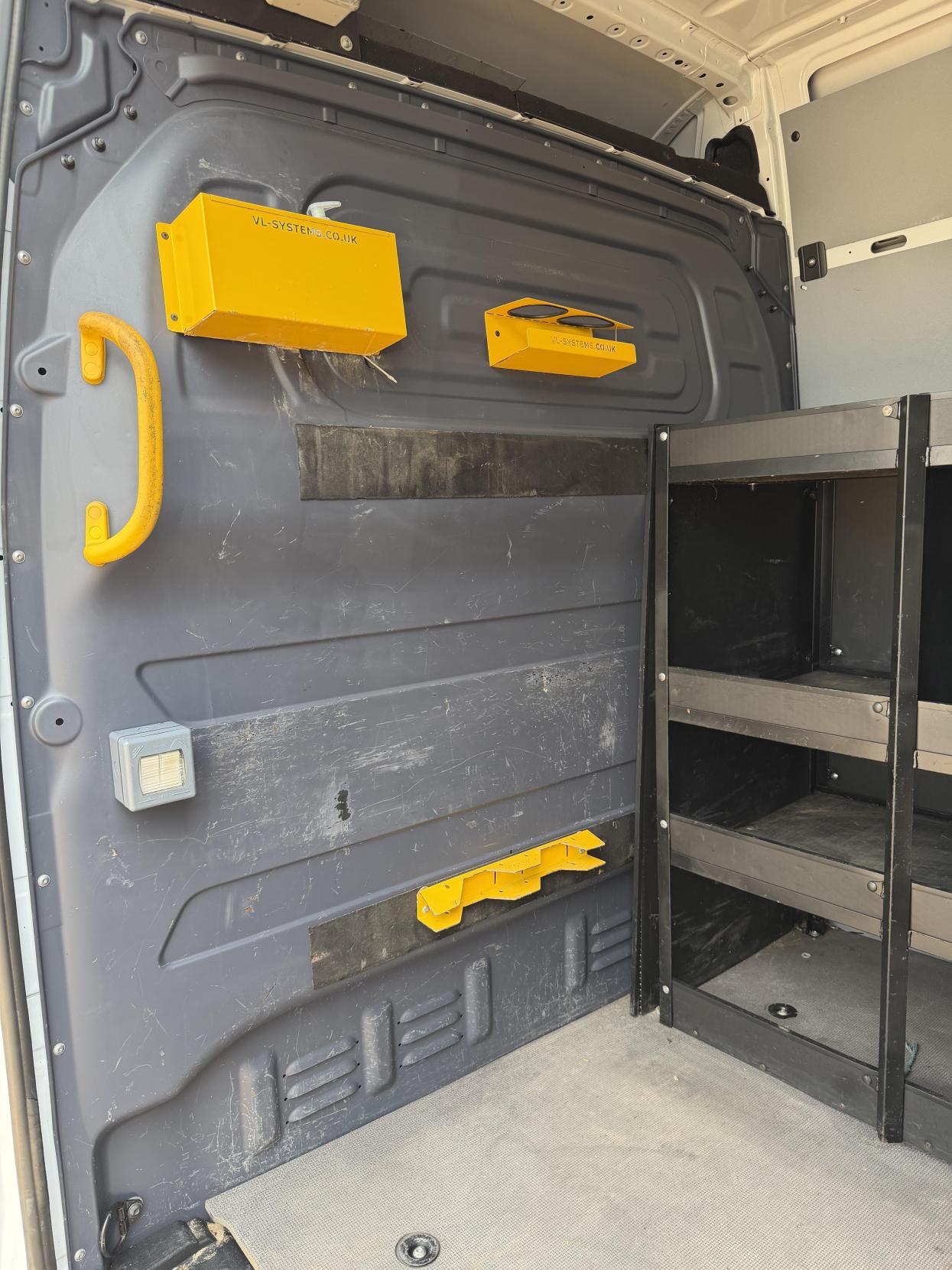 2020 Mercedes-Benz Sprinter 2.1 316 CDI Panel Van 5dr Diesel Manual RWD L2 H2 Euro 6 (163 ps) - Thumbnail 18