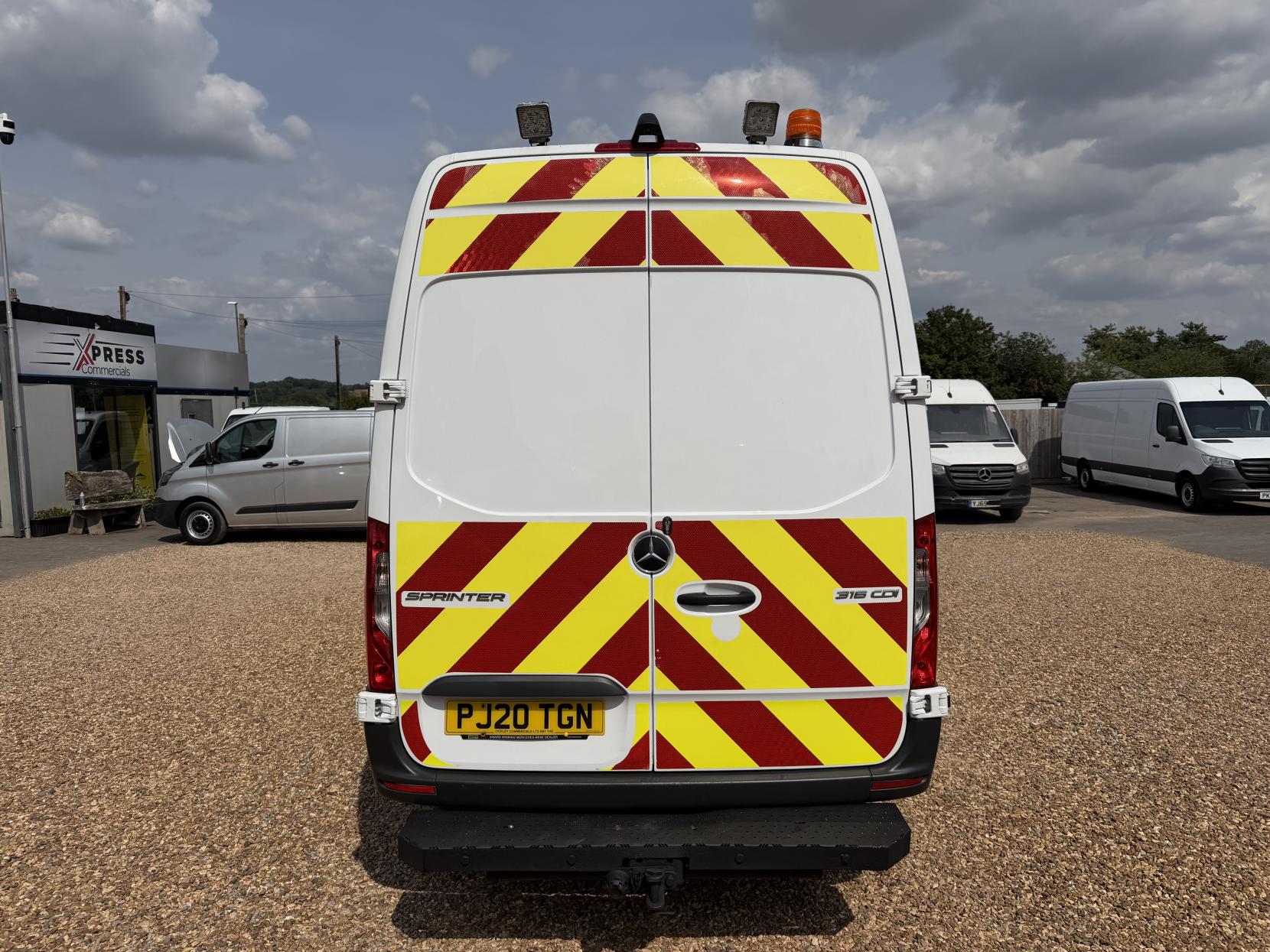 2020 Mercedes-Benz Sprinter 2.1 316 CDI Panel Van 5dr Diesel Manual RWD L2 H2 Euro 6 (163 ps) - Thumbnail 10