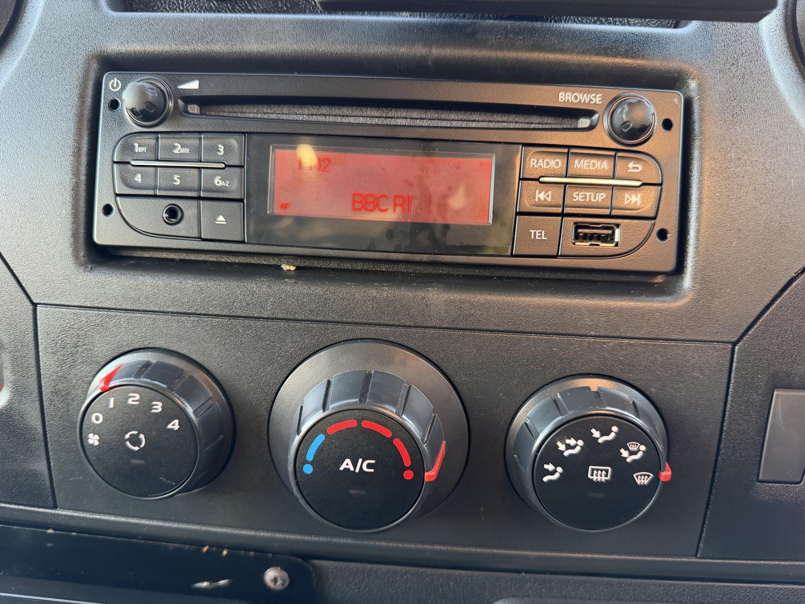 Vauxhall Movano 2.3 CDTi 3500 Panel Van 5dr Diesel Manual FWD L2 H2 Euro 6 (130 ps)