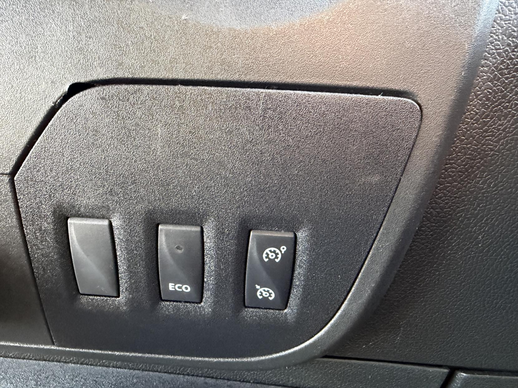 Vauxhall Movano 2.3 CDTi 3500 Panel Van 5dr Diesel Manual FWD L2 H2 Euro 6 (130 ps)