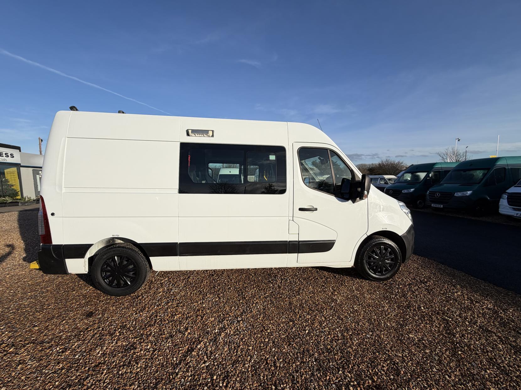 Vauxhall Movano 2.3 CDTi 3500 Panel Van 5dr Diesel Manual FWD L2 H2 Euro 6 (130 ps)