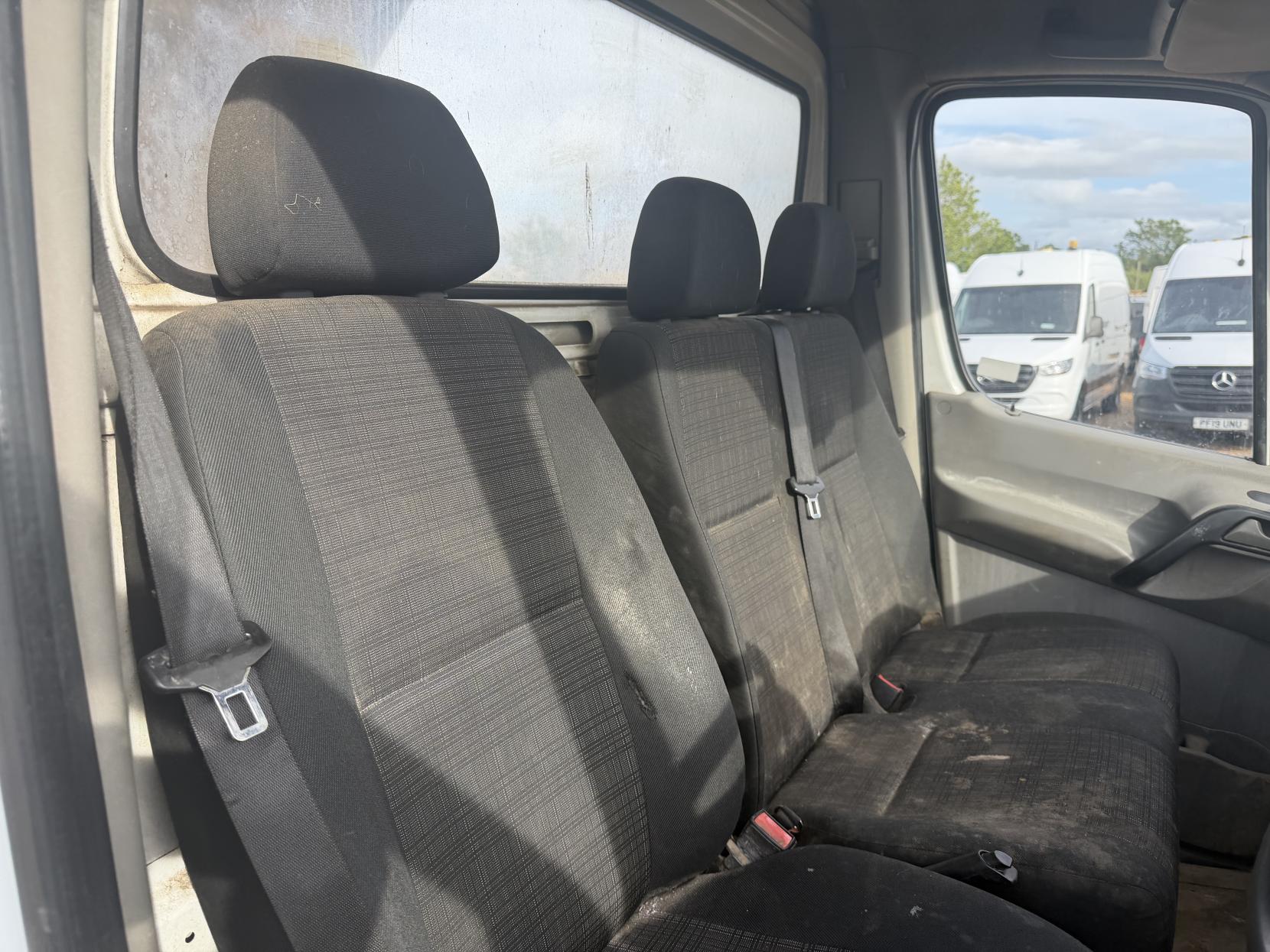2015 Mercedes-Benz Sprinter 2.1 313 CDI Chassis Cab 2dr Diesel Manual RWD L2 (129 bhp) - Thumbnail 14