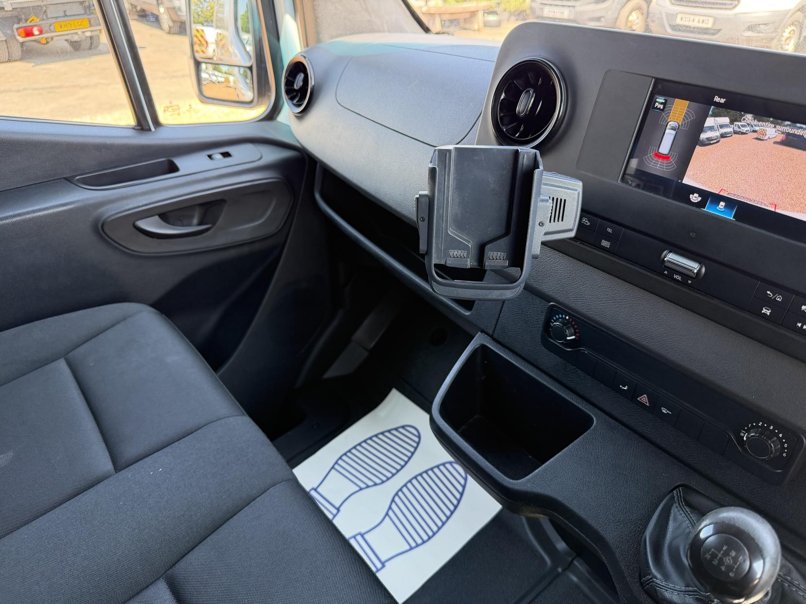 2020 Mercedes-Benz Sprinter 2.1 314 CDI Panel Van 5dr Diesel Manual RWD L3 H2 Euro 6 (143 ps) - Thumbnail 47