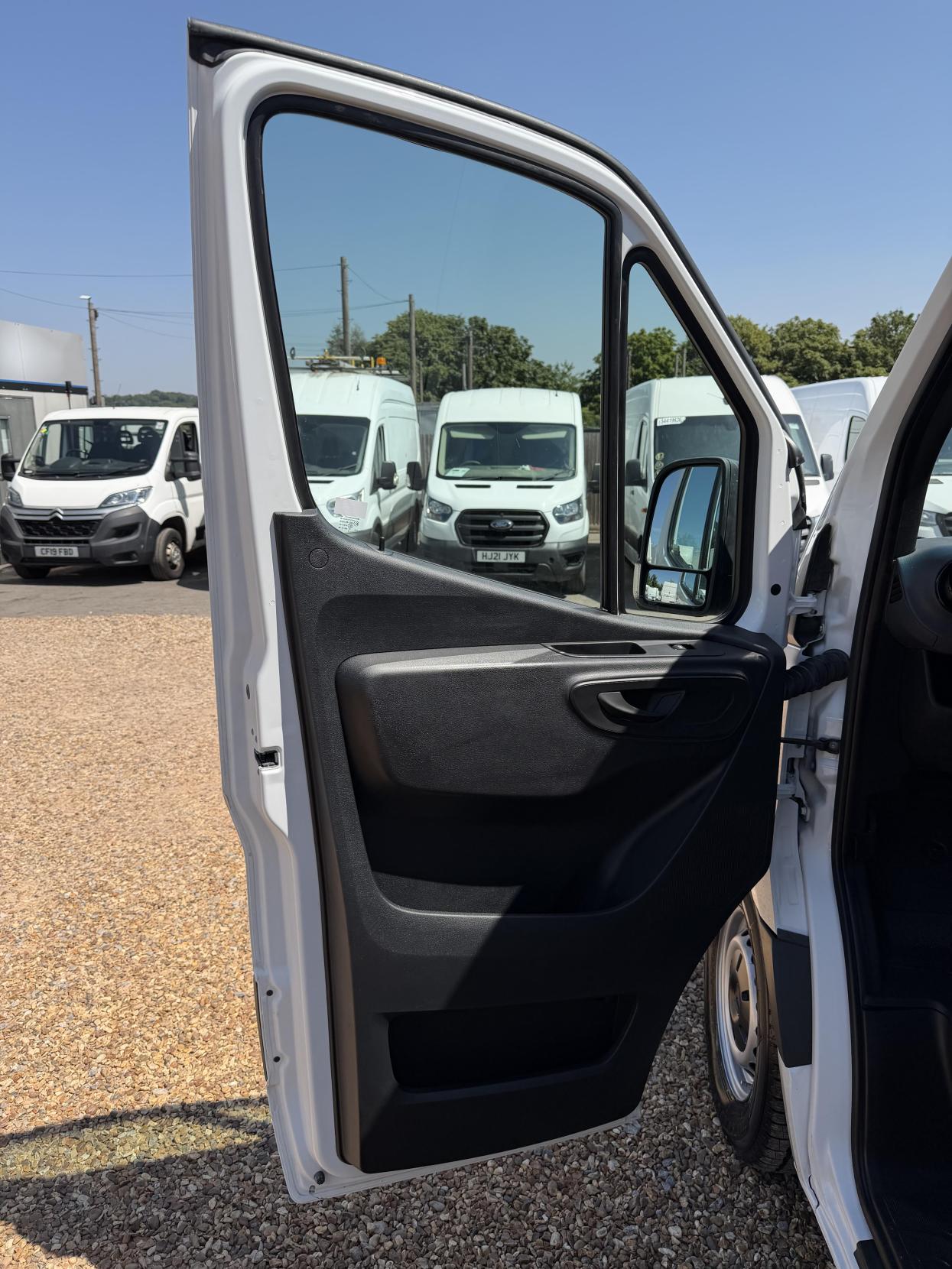 2020 Mercedes-Benz Sprinter 2.1 314 CDI Panel Van 5dr Diesel Manual RWD L3 H2 Euro 6 (143 ps) - Thumbnail 19