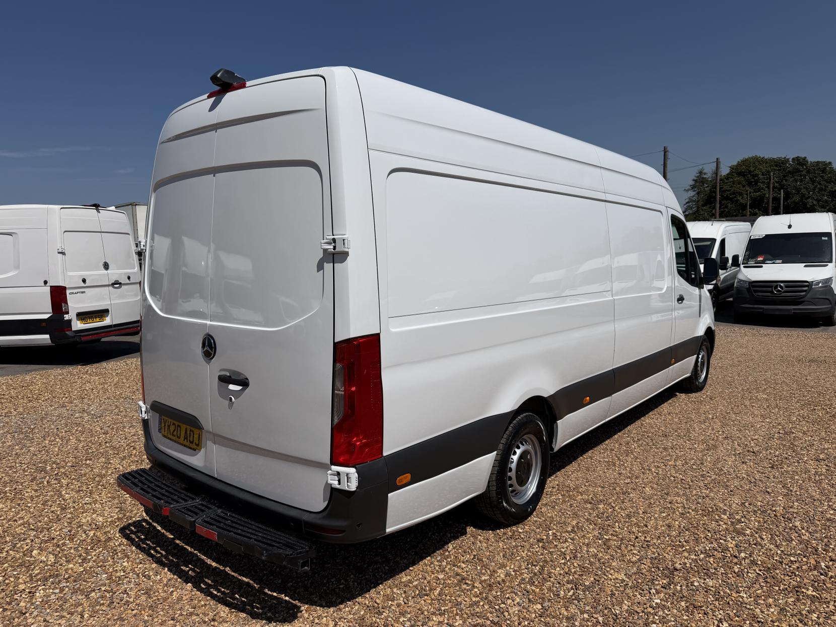 2020 Mercedes-Benz Sprinter 2.1 314 CDI Panel Van 5dr Diesel Manual RWD L3 H2 Euro 6 (143 ps) - Thumbnail 11