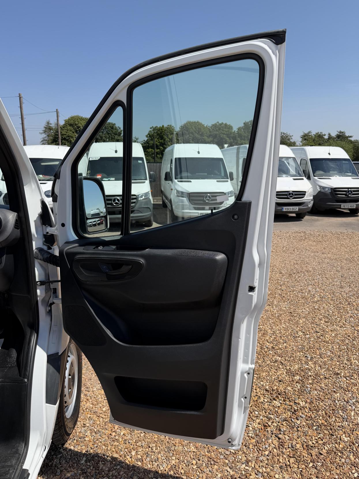 2020 Mercedes-Benz Sprinter 2.1 314 CDI Panel Van 5dr Diesel Manual RWD L3 H2 Euro 6 (143 ps) - Thumbnail 16