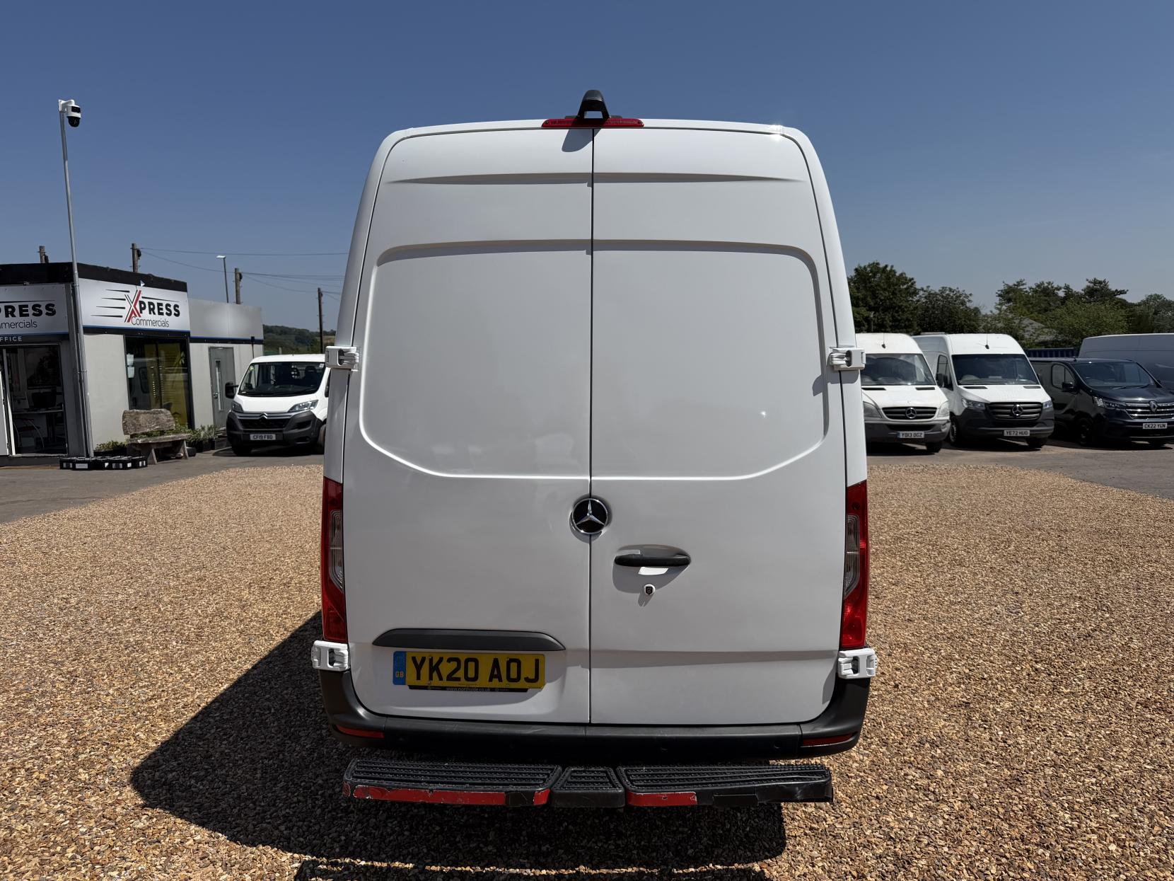 2020 Mercedes-Benz Sprinter 2.1 314 CDI Panel Van 5dr Diesel Manual RWD L3 H2 Euro 6 (143 ps) - Thumbnail 10