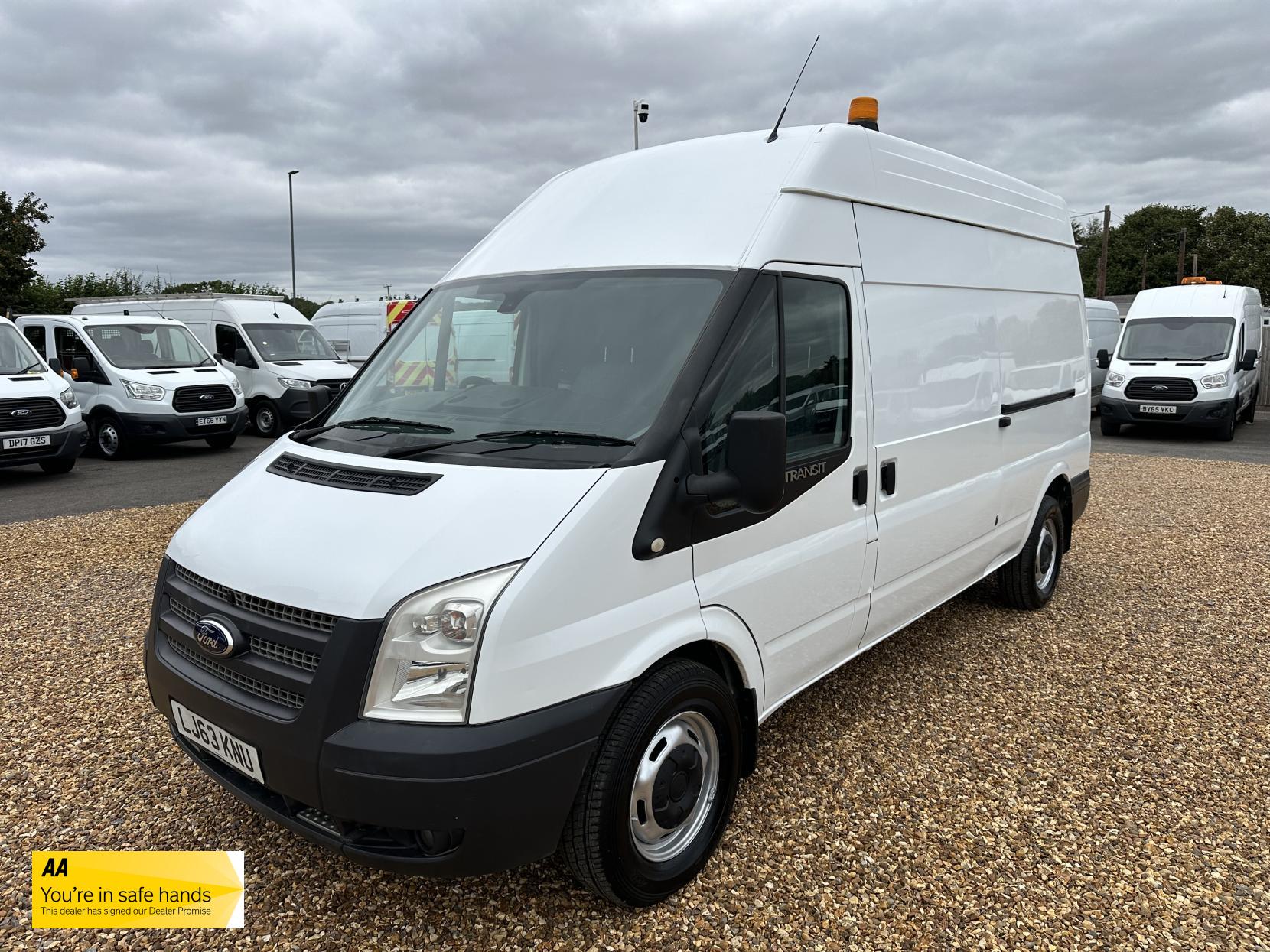 Ford Transit 2.2 TDCi 350 Panel Van 3dr Diesel Manual RWD L3 H3 (224 g/km, 98 bhp)