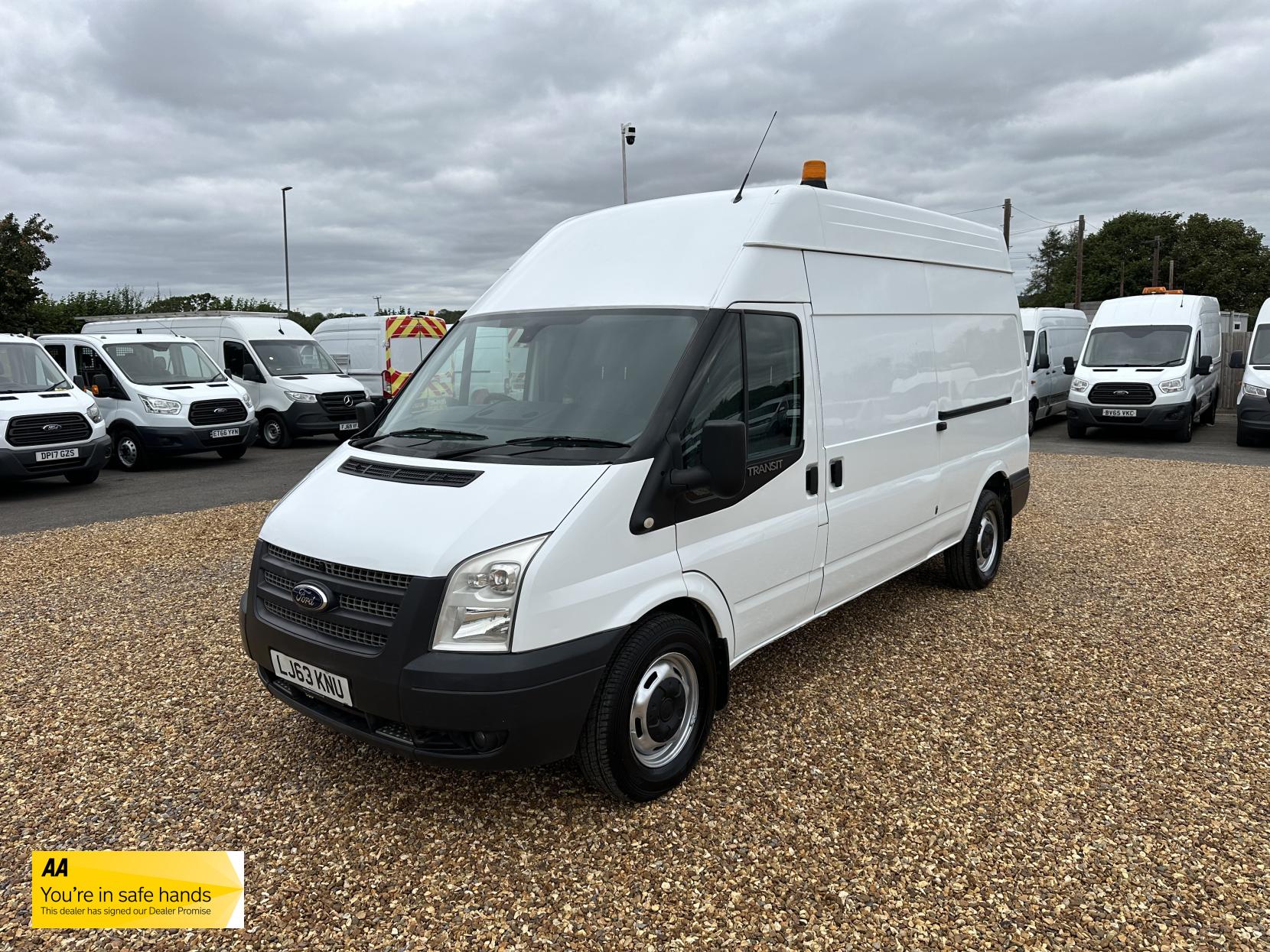Ford Transit 2.2 TDCi 350 Panel Van 3dr Diesel Manual RWD L3 H3 (224 g/km, 98 bhp)