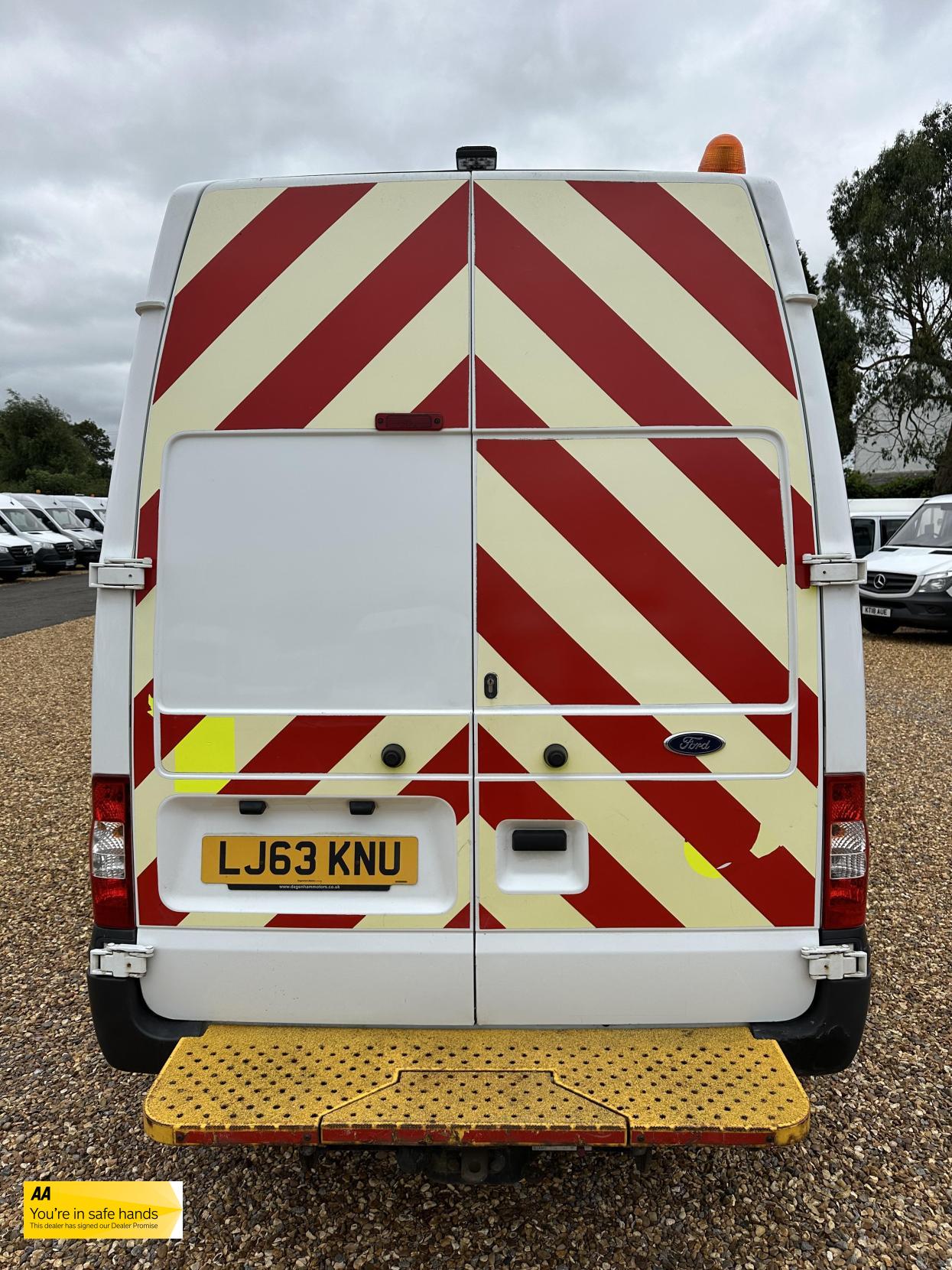 Ford Transit 2.2 TDCi 350 Panel Van 3dr Diesel Manual RWD L3 H3 (224 g/km, 98 bhp)
