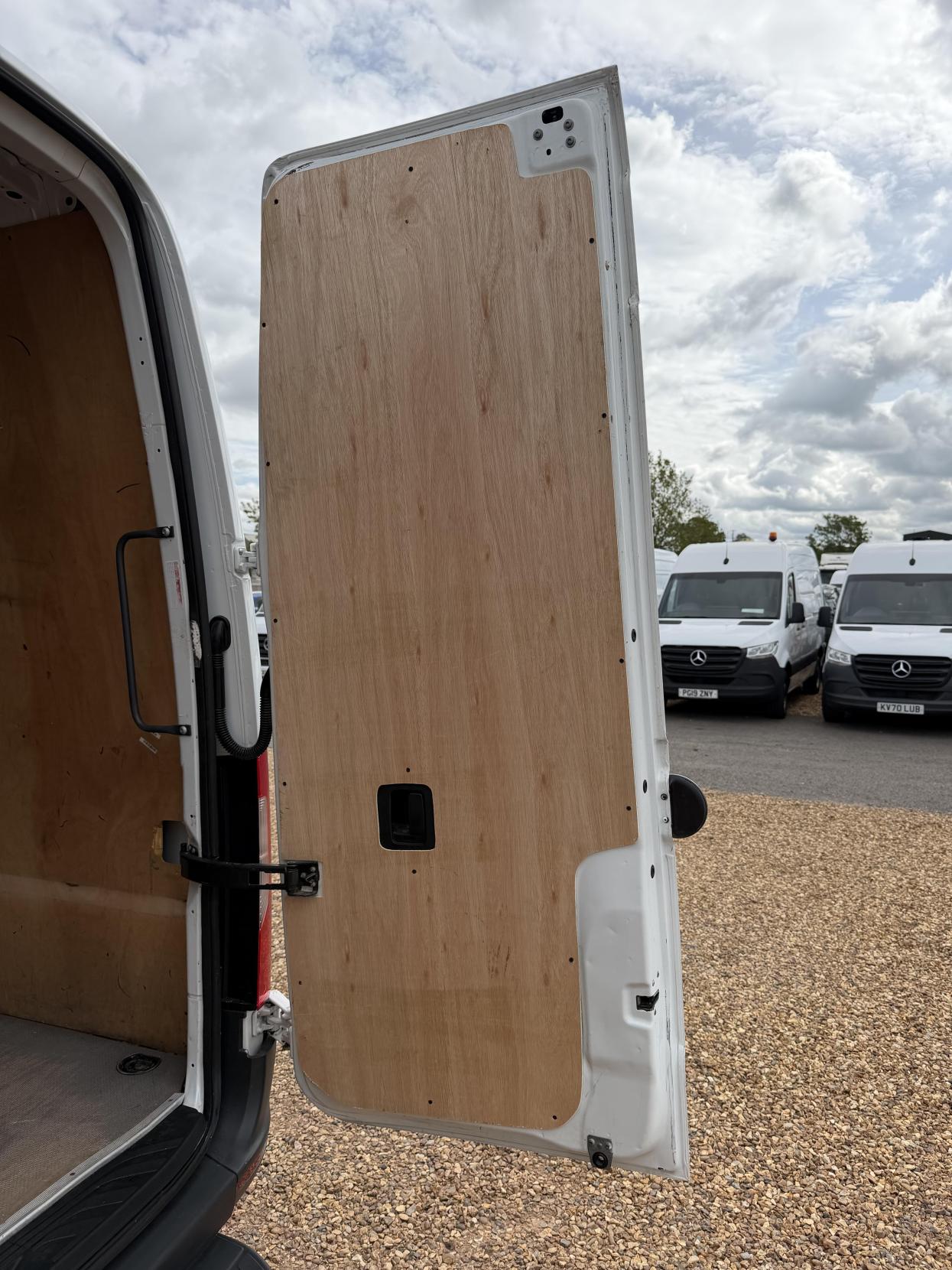 2020 Mercedes-Benz Sprinter 2.1 311 CDI Panel Van 5dr Diesel Manual RWD L3 H2 Euro 6 (114 ps) - Thumbnail 44