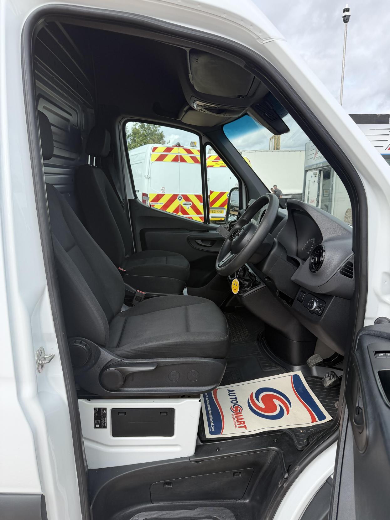 2020 Mercedes-Benz Sprinter 2.1 311 CDI Panel Van 5dr Diesel Manual RWD L3 H2 Euro 6 (114 ps) - Thumbnail 14