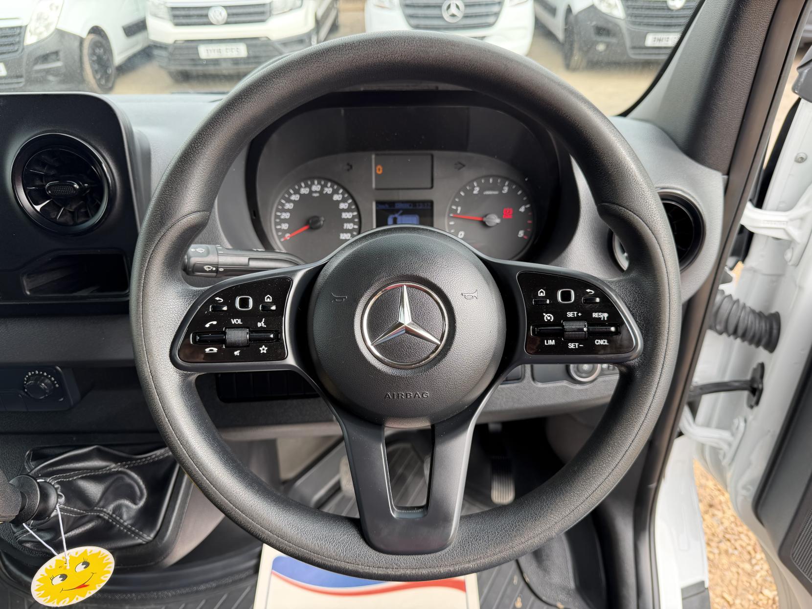 2020 Mercedes-Benz Sprinter 2.1 311 CDI Panel Van 5dr Diesel Manual RWD L3 H2 Euro 6 (114 ps) - Thumbnail 16