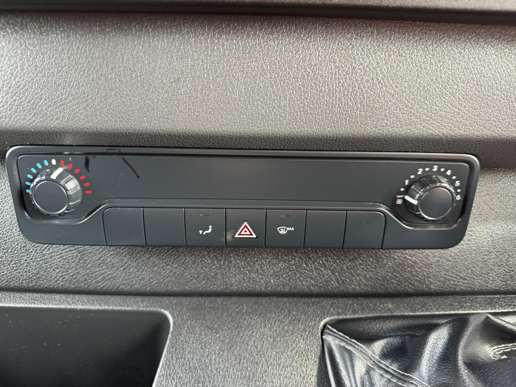 2020 Mercedes-Benz Sprinter 2.1 311 CDI Panel Van 5dr Diesel Manual RWD L3 H2 Euro 6 (114 ps) - Thumbnail 27