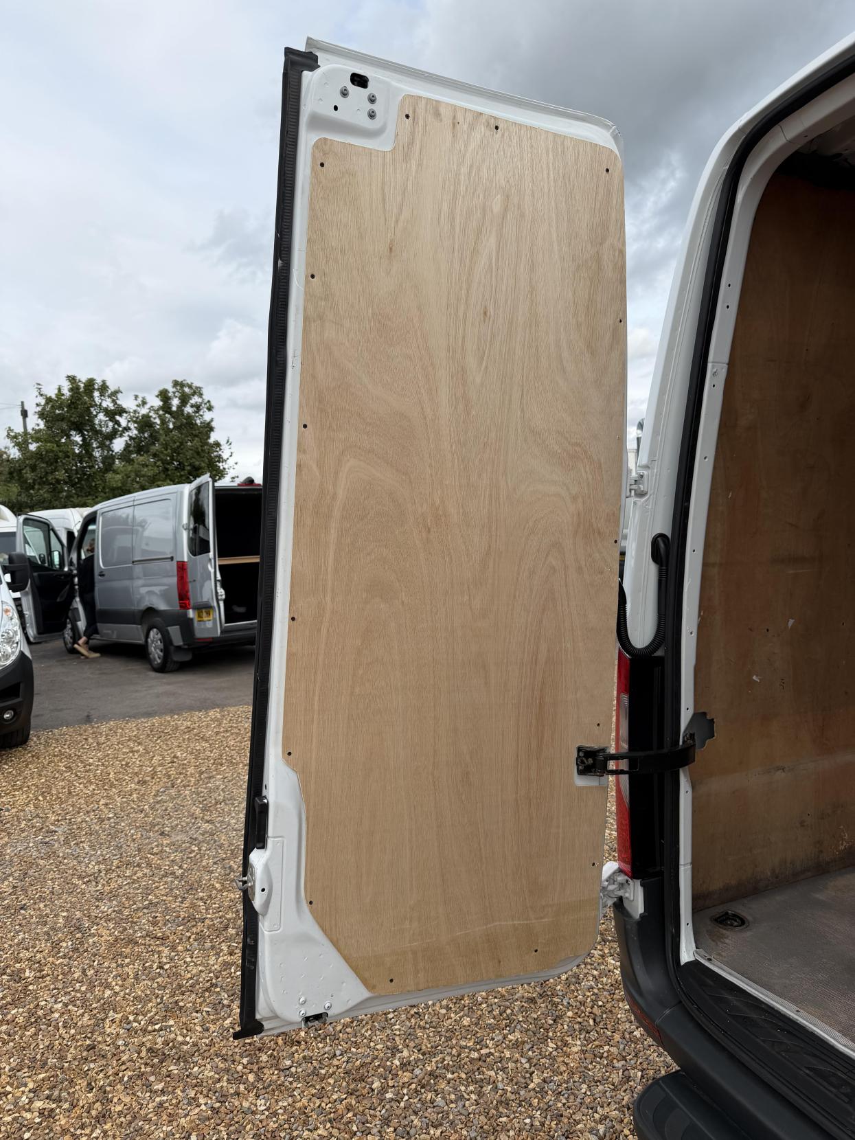2020 Mercedes-Benz Sprinter 2.1 311 CDI Panel Van 5dr Diesel Manual RWD L3 H2 Euro 6 (114 ps) - Thumbnail 37