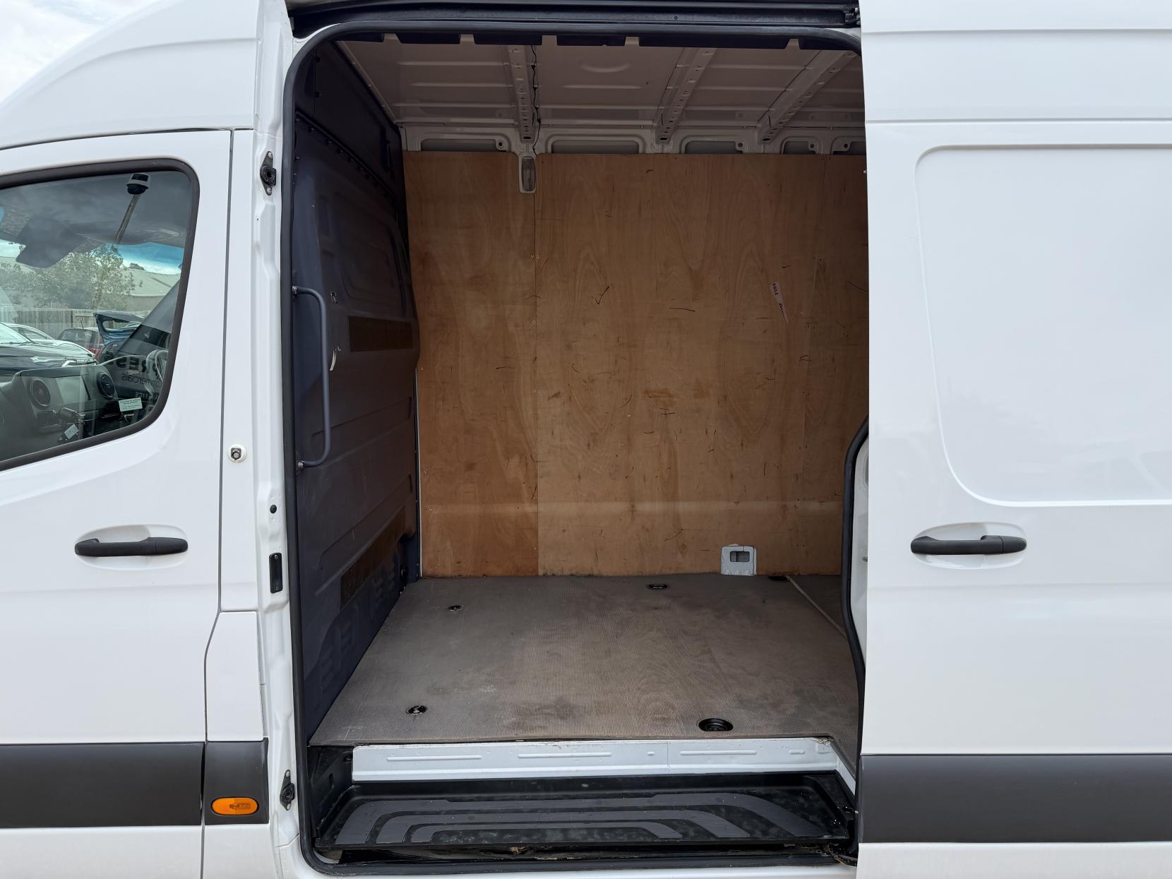 2020 Mercedes-Benz Sprinter 2.1 311 CDI Panel Van 5dr Diesel Manual RWD L3 H2 Euro 6 (114 ps) - Thumbnail 32