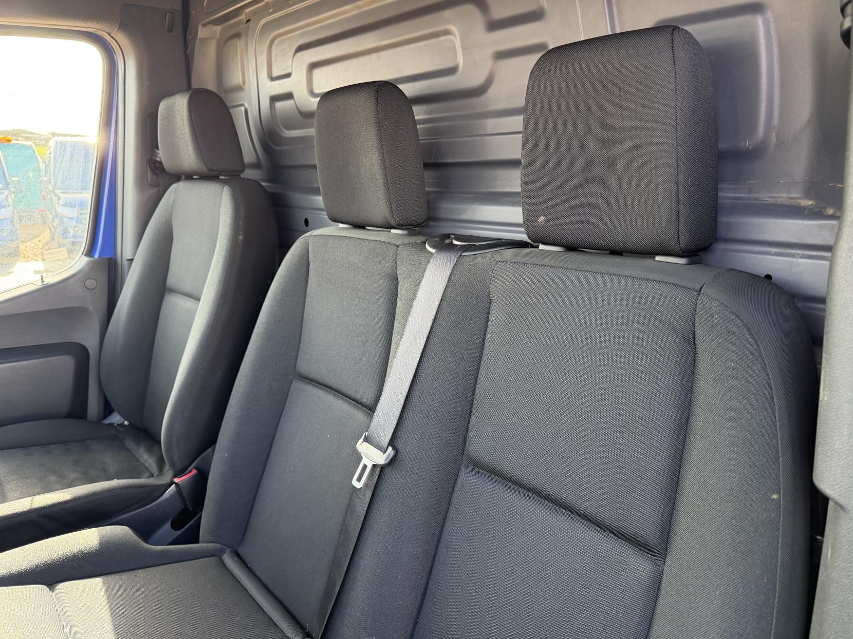 Mercedes-Benz Sprinter 2.1 314 CDI Panel Van 5dr Diesel Manual RWD L2 H2 Euro 6 (143 ps)