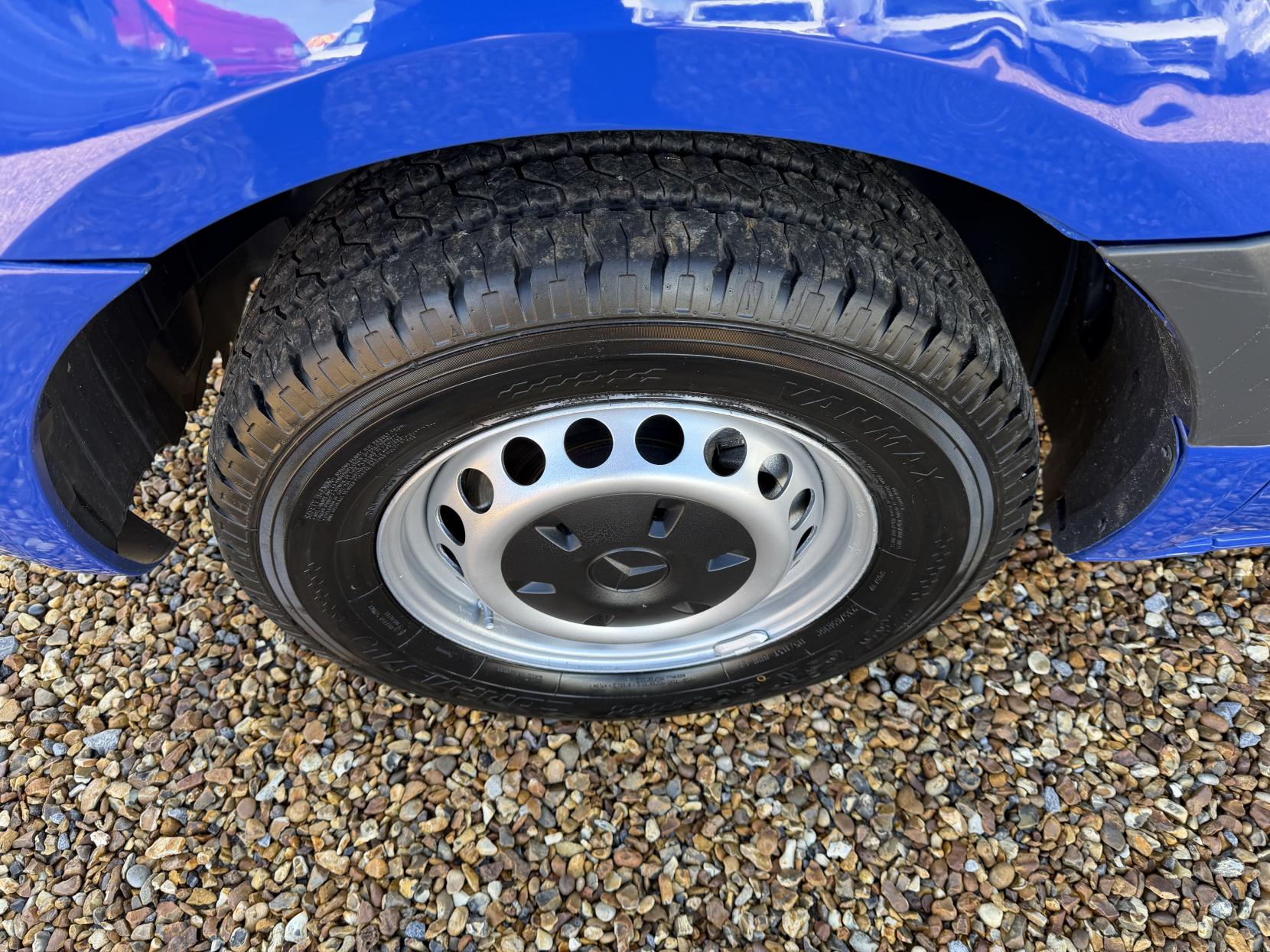 Mercedes-Benz Sprinter 2.1 314 CDI Panel Van 5dr Diesel Manual RWD L2 H2 Euro 6 (143 ps)