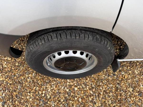 Ford Transit Custom 2.2 TDCi 290 Panel Van 5dr Diesel Manual L1 H1 (186 g/km, 98 bhp)