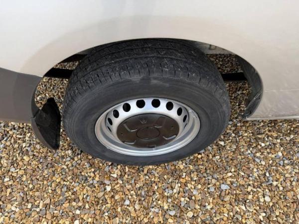 Ford Transit Custom 2.2 TDCi 290 Panel Van 5dr Diesel Manual L1 H1 (186 g/km, 98 bhp)