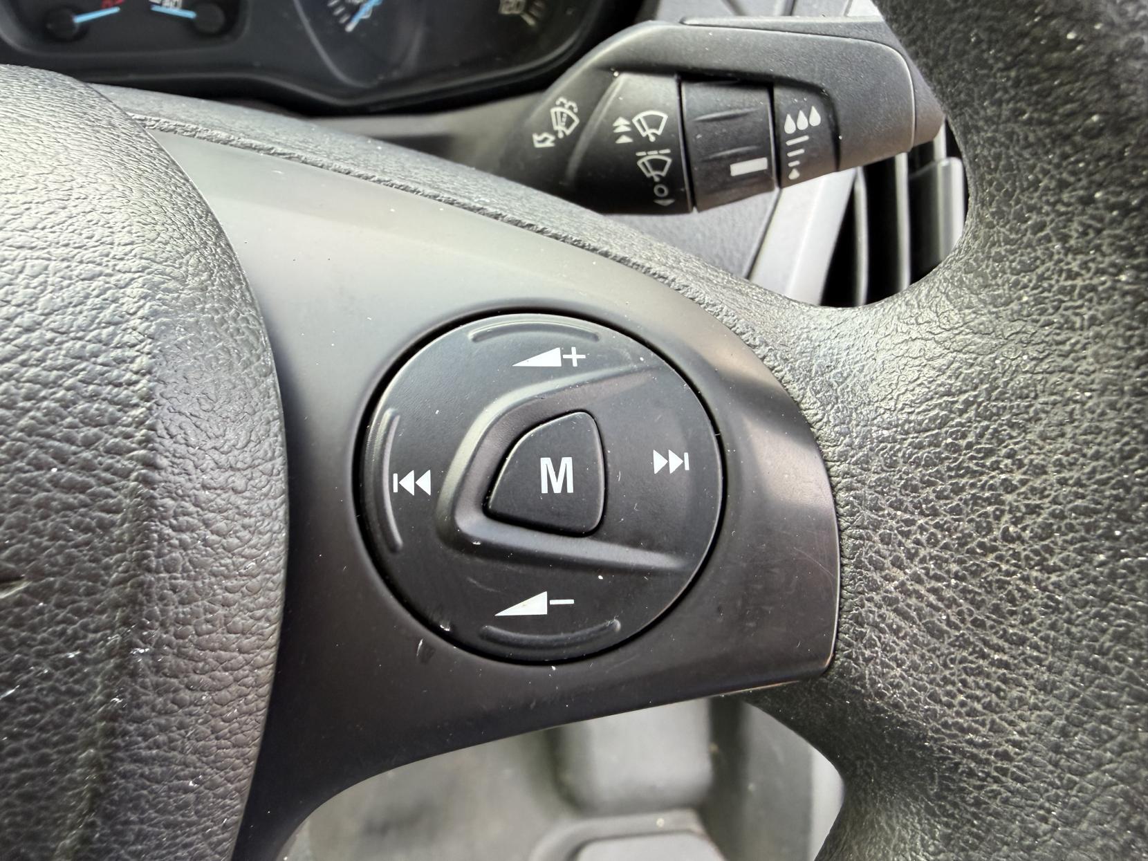 Ford Transit Custom 2.2 TDCi 290 Panel Van 5dr Diesel Manual L1 H1 (186 g/km, 98 bhp)