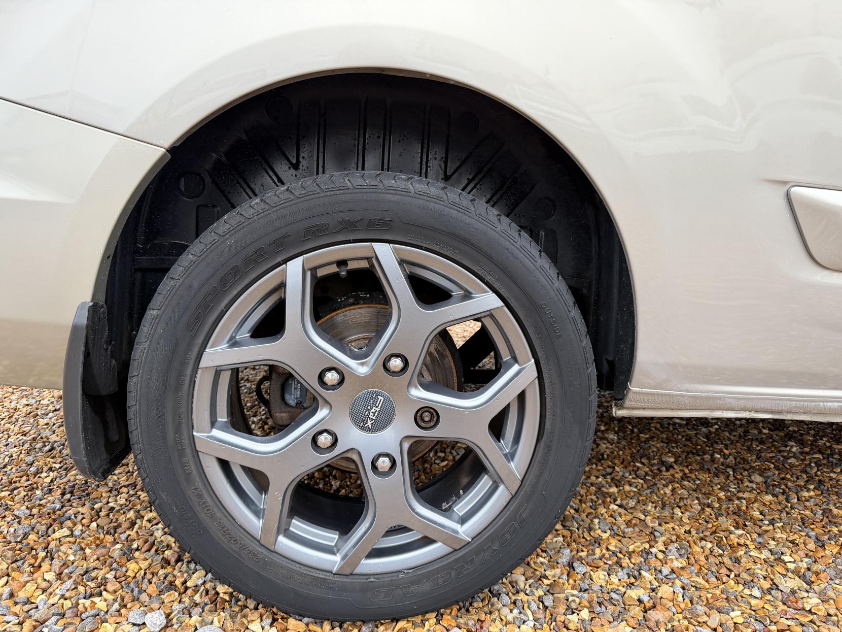 Ford Transit Custom 2.2 TDCi 270 Limited Panel Van 5dr Diesel Manual L1 H1 (186 g/km, 123 bhp)