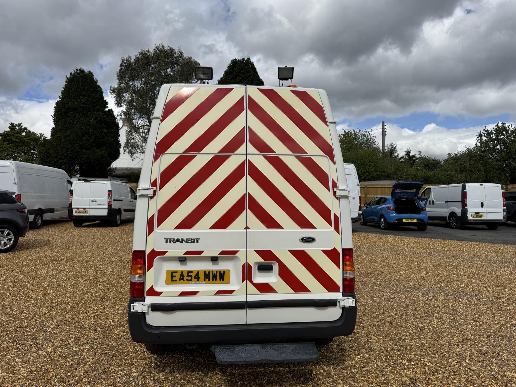 Ford Transit 2.4 TDI 350 Panel Van 3dr Diesel Manual RWD L3 H3 (113 bhp)