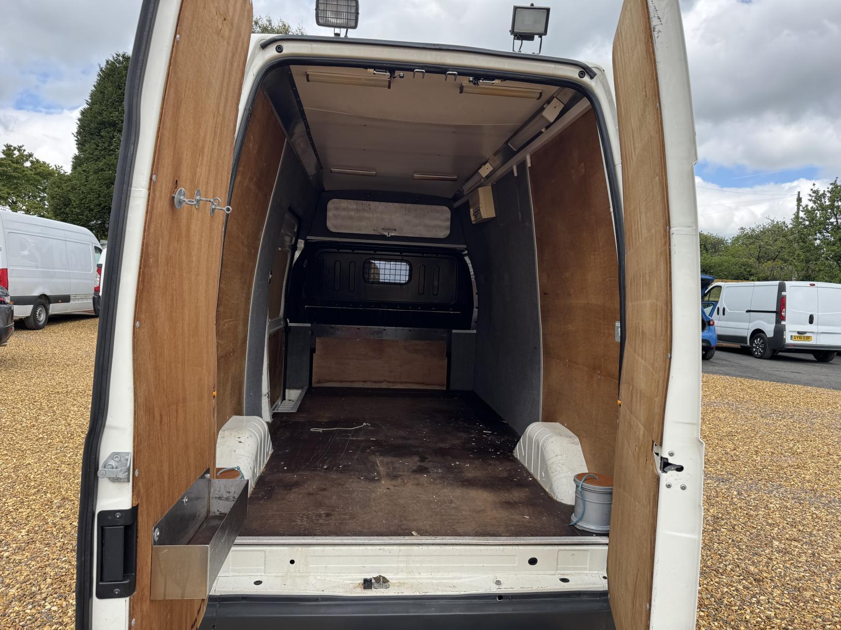 Ford Transit 2.4 TDI 350 Panel Van 3dr Diesel Manual RWD L3 H3 (113 bhp)