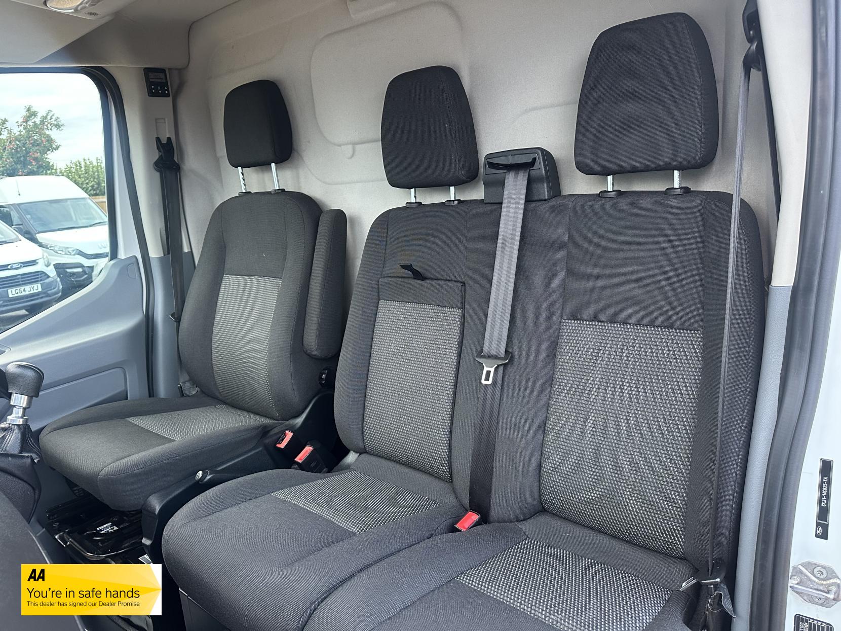 Ford Transit 2.0 350 EcoBlue Panel Van 5dr Diesel Manual RWD L2 H3 Euro 6 (130 ps)