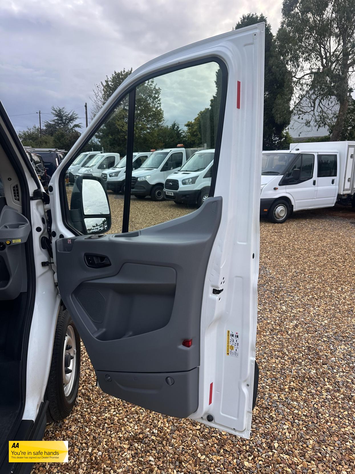 Ford Transit 2.0 350 EcoBlue Panel Van 5dr Diesel Manual RWD L2 H3 Euro 6 (130 ps)