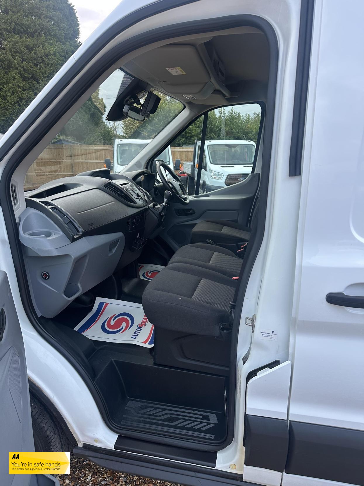 Ford Transit 2.0 350 EcoBlue Panel Van 5dr Diesel Manual RWD L2 H3 Euro 6 (130 ps)