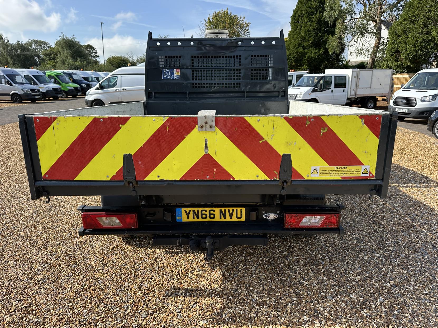 Ford Transit 2.2 TDCi 350 Chassis Double Cab 4dr Diesel Manual RWD L3 H1 Euro 5 (DRW) (125 ps)