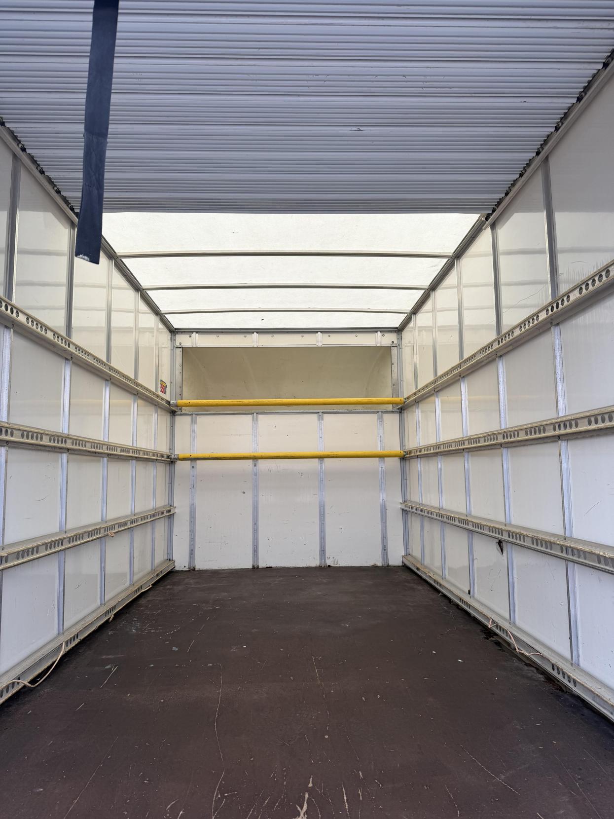 Ford Transit 2.2 TDCi 350 Chassis Cab 2dr Diesel Manual RWD L4 (DRW) (123 bhp)