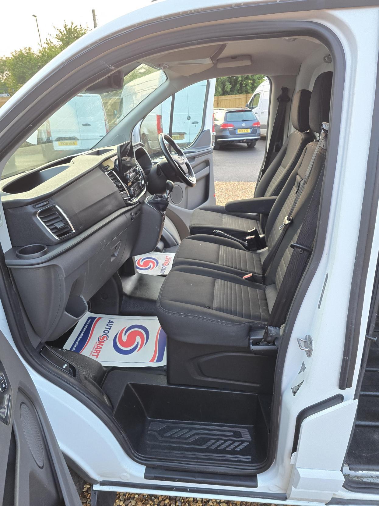 Ford Transit Custom 2.0 300 EcoBlue Limited Panel Van 5dr Diesel Manual L1 H1 Euro 6 (s/s) (130 ps)