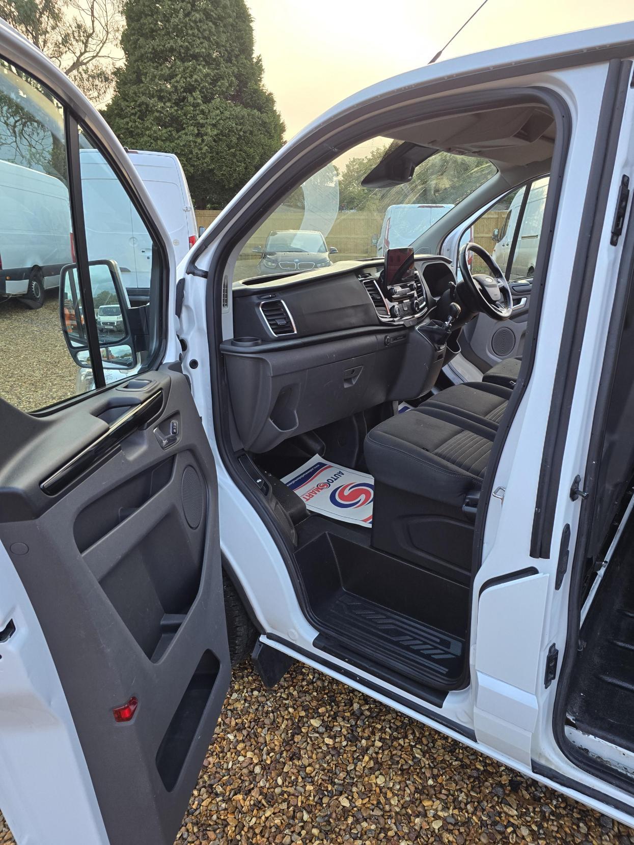 Ford Transit Custom 2.0 300 EcoBlue Limited Panel Van 5dr Diesel Manual L1 H1 Euro 6 (s/s) (130 ps)