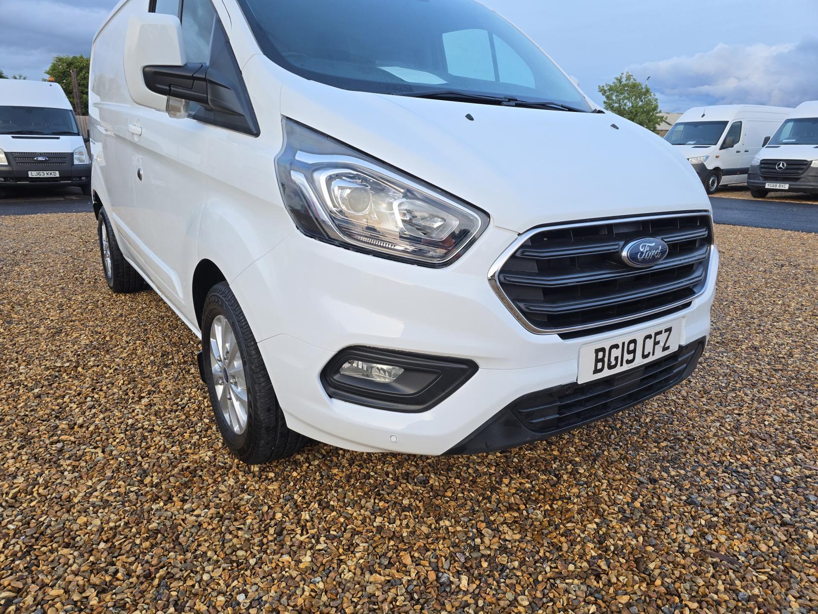 Ford Transit Custom 2.0 300 EcoBlue Limited Panel Van 5dr Diesel Manual L1 H1 Euro 6 (s/s) (130 ps)