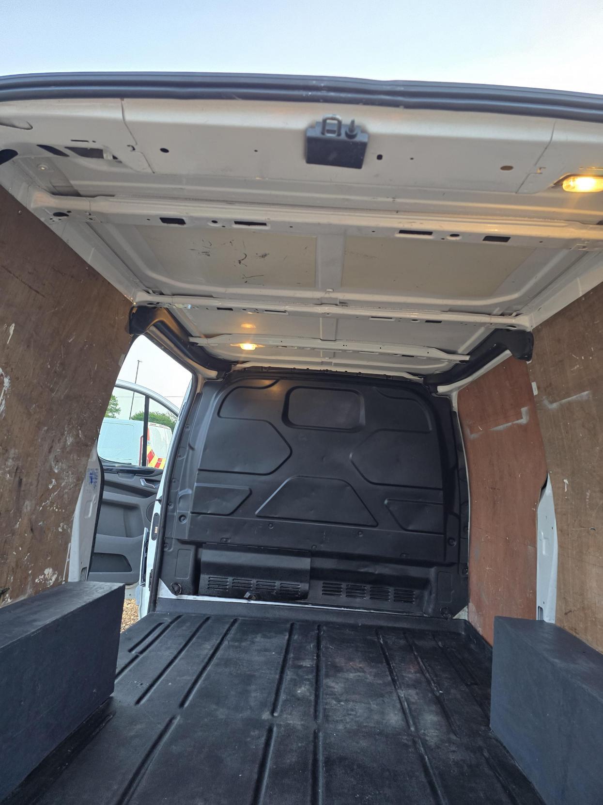 Ford Transit Custom 2.0 300 EcoBlue Limited Panel Van 5dr Diesel Manual L1 H1 Euro 6 (s/s) (130 ps)