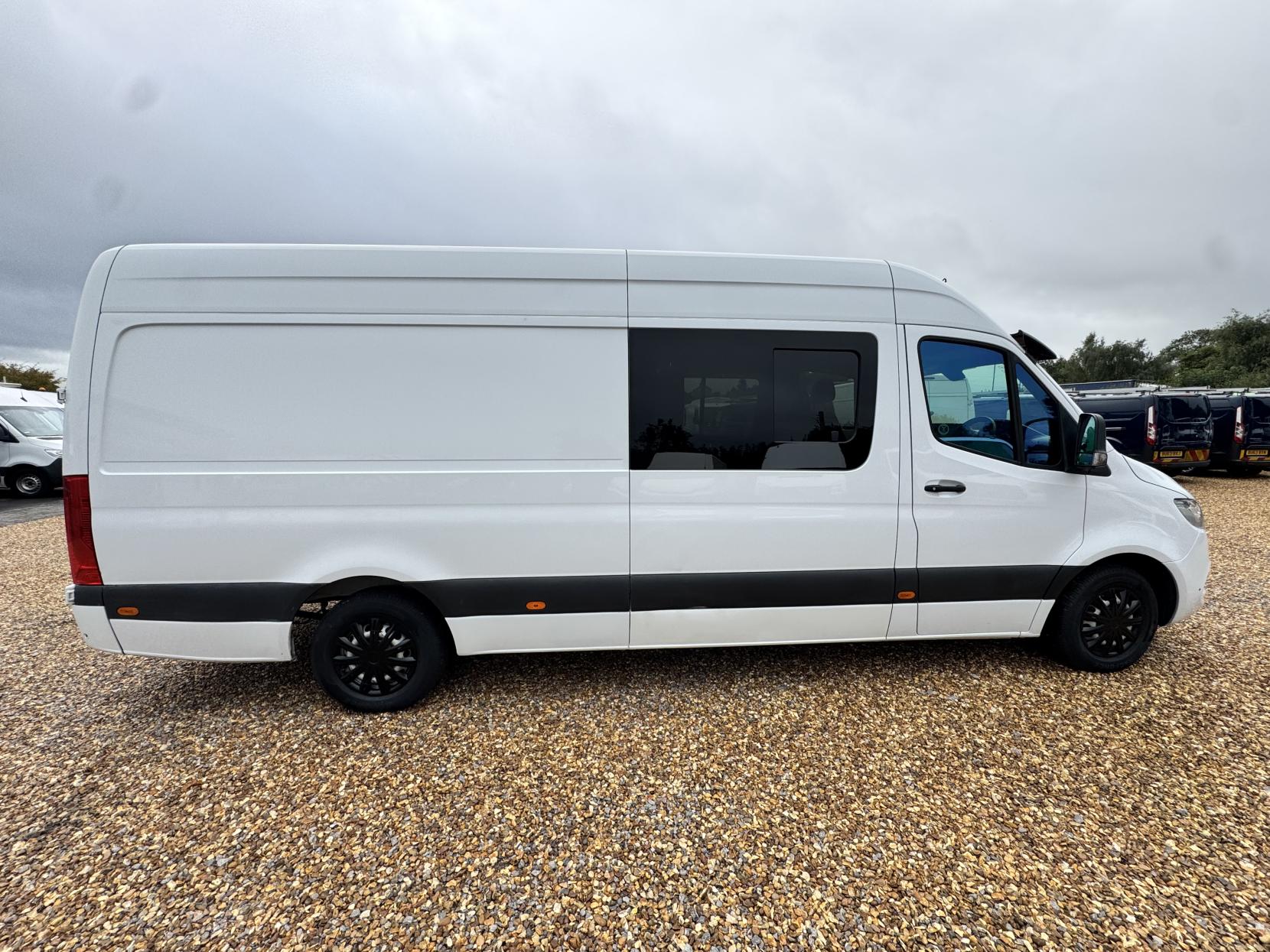 Mercedes-Benz Sprinter 2.1 316 CDI Panel Van 5dr Diesel Manual RWD L3 H2 Euro 6 (163 ps)