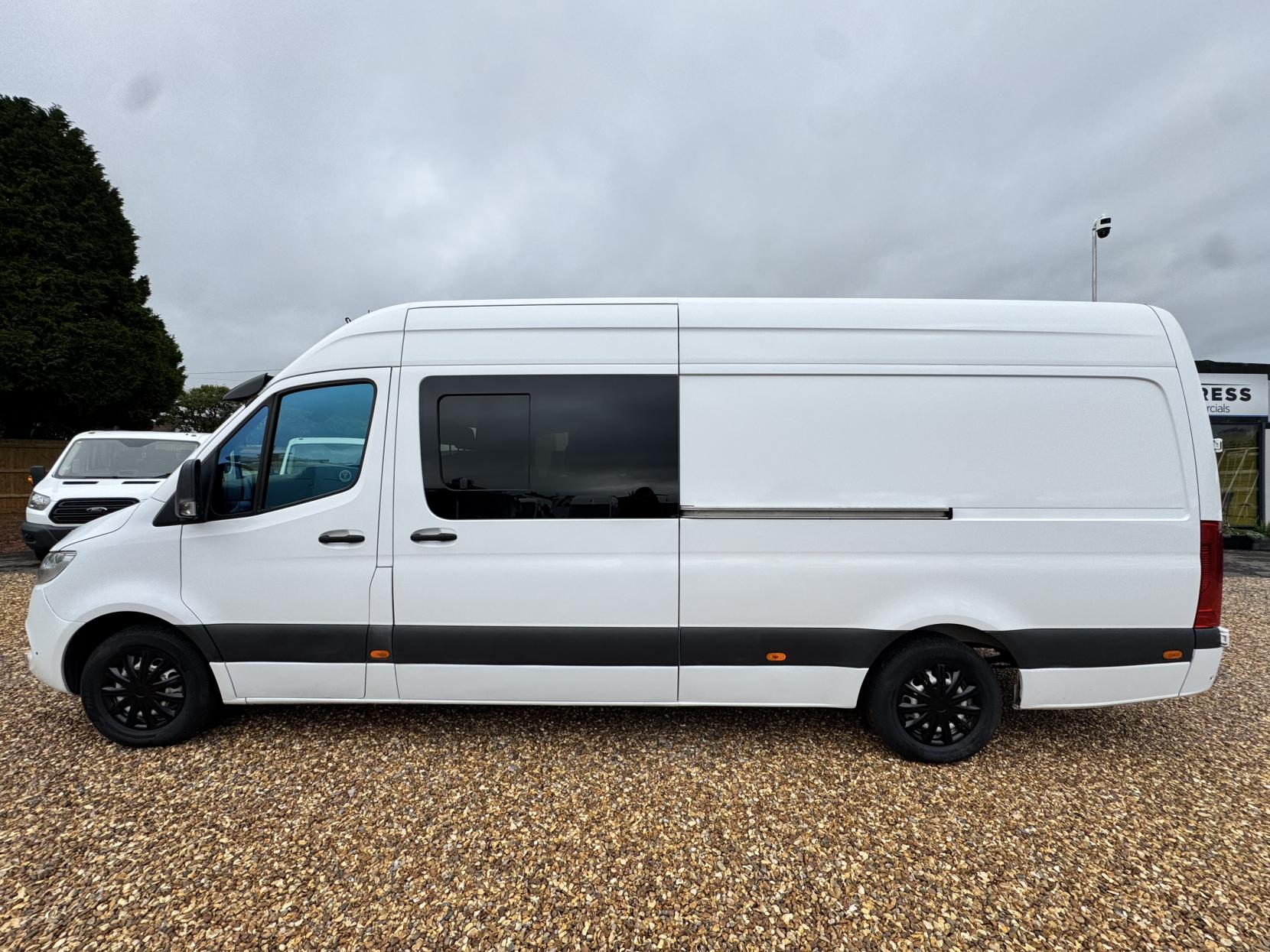 Mercedes-Benz Sprinter 2.1 316 CDI Panel Van 5dr Diesel Manual RWD L3 H2 Euro 6 (163 ps)