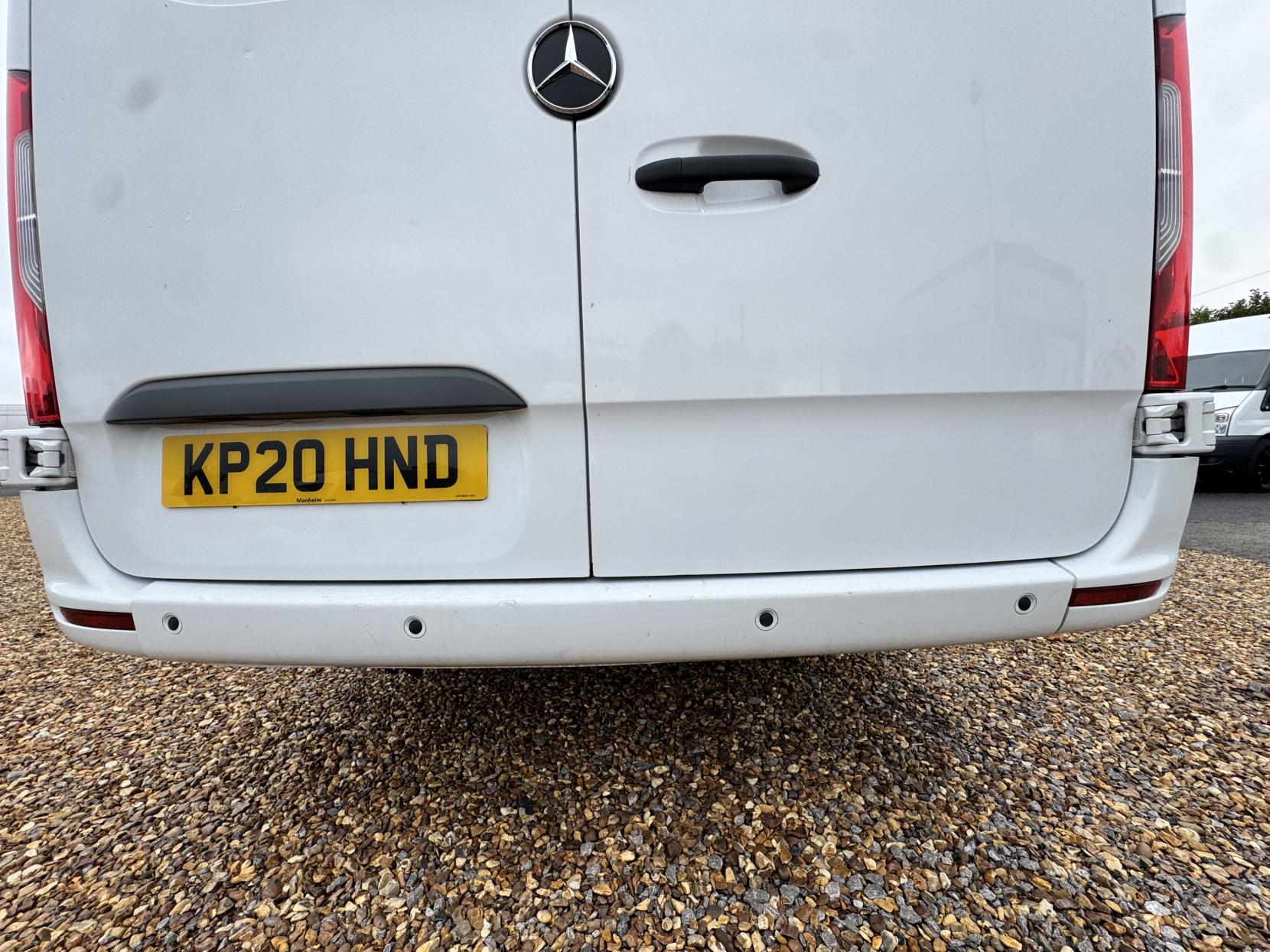 Mercedes-Benz Sprinter 2.1 316 CDI Panel Van 5dr Diesel Manual RWD L3 H2 Euro 6 (163 ps)